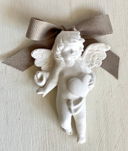 Charger l&#39;image dans la galerie, Décor parfumé angelot avec coeur
